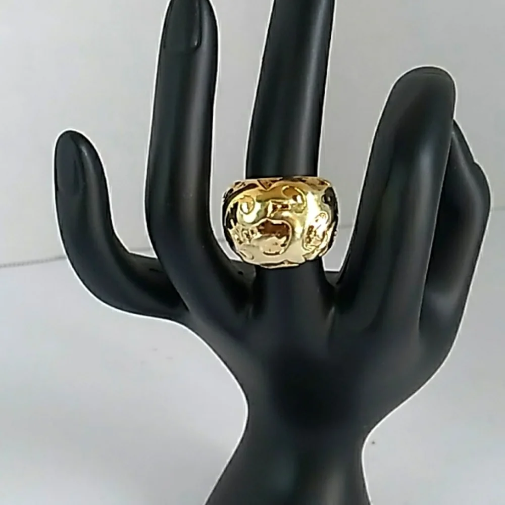 Elegant Gold-Tone Statement Ring‎ with Ornate Scroll Pattern Design Chunky Band
